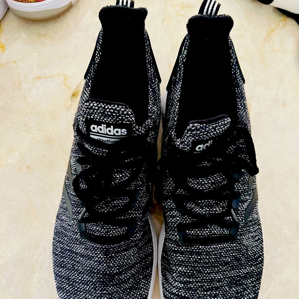 Mens Addidas Cloud foams size 12